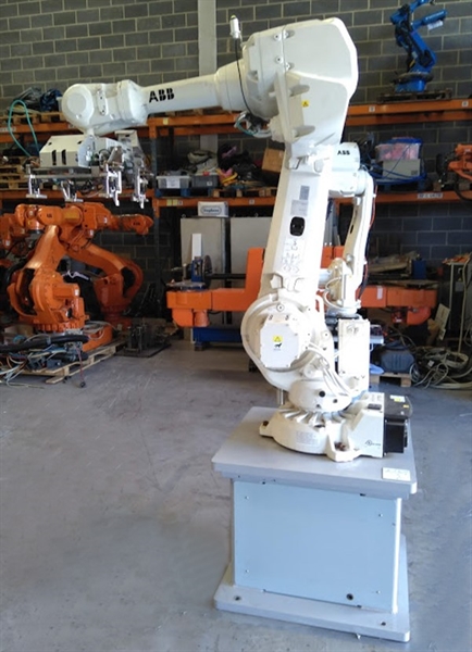 ABB IRB4600-60/2.05 IRC5 Robot